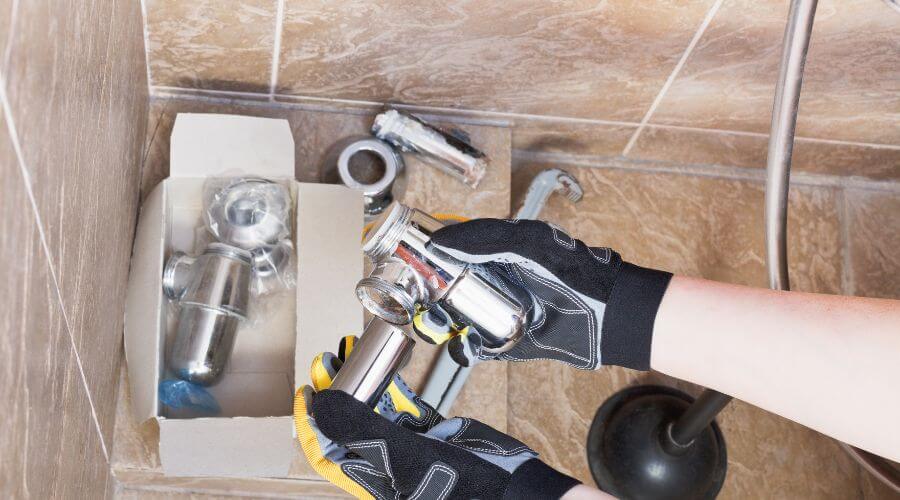 Professional gutter cleaning in Mount Sterling, MO